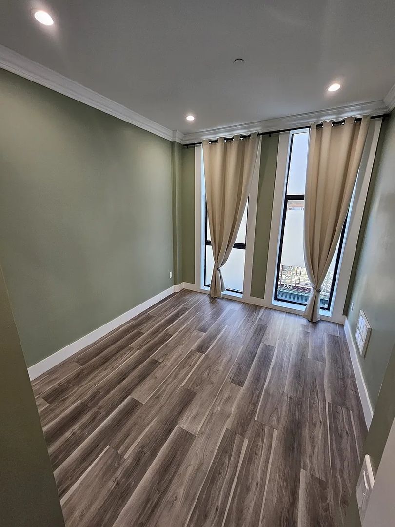 San Francisco Condo: 918 Grant Avenue