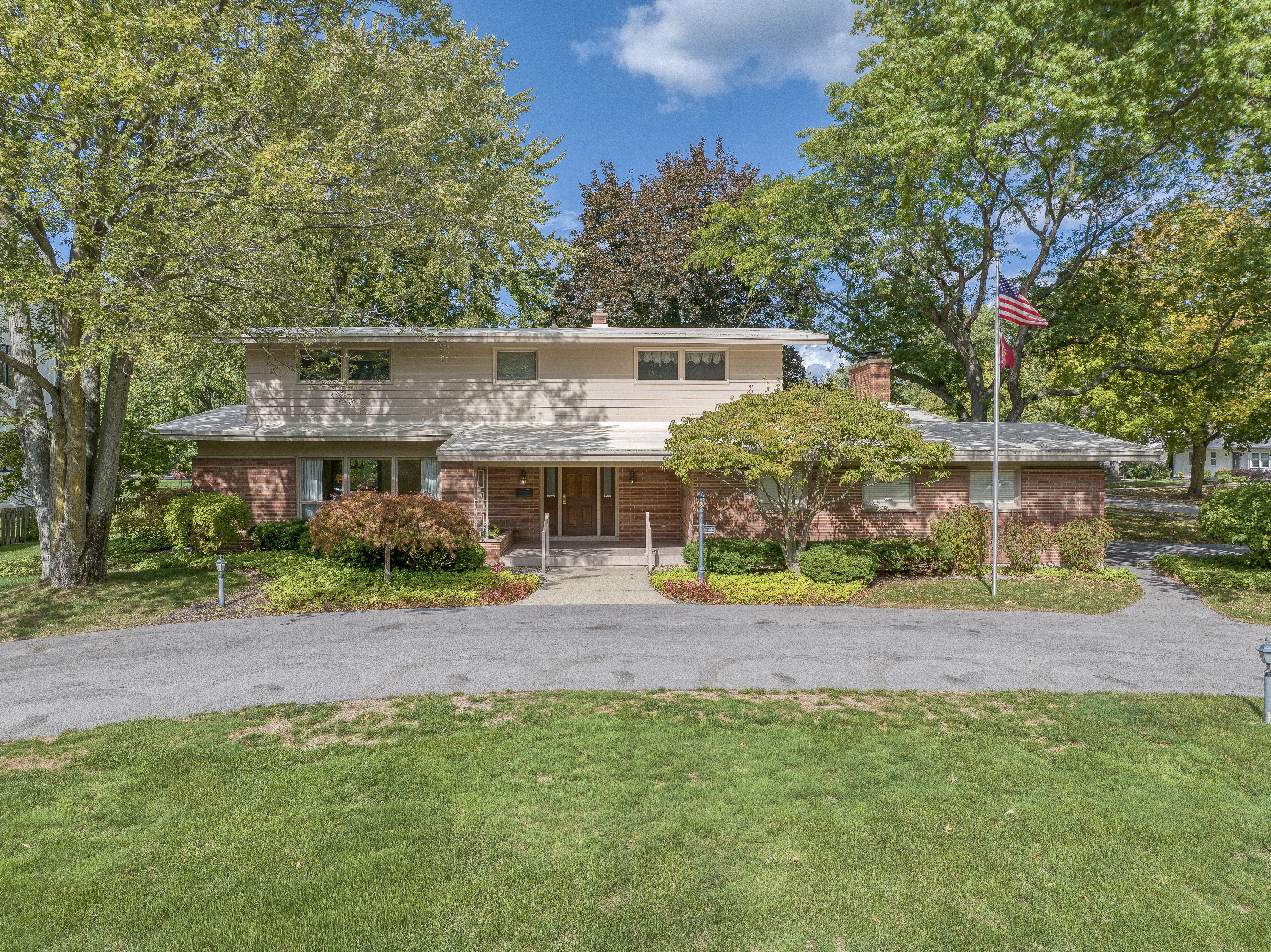 East Grand Rapids House: 3019 Hall St.