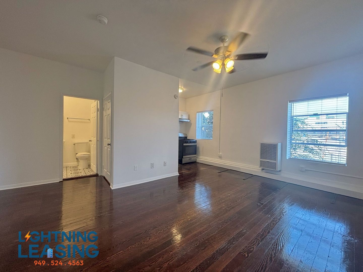 Los Angeles Condo: 913 S Carondelet Street