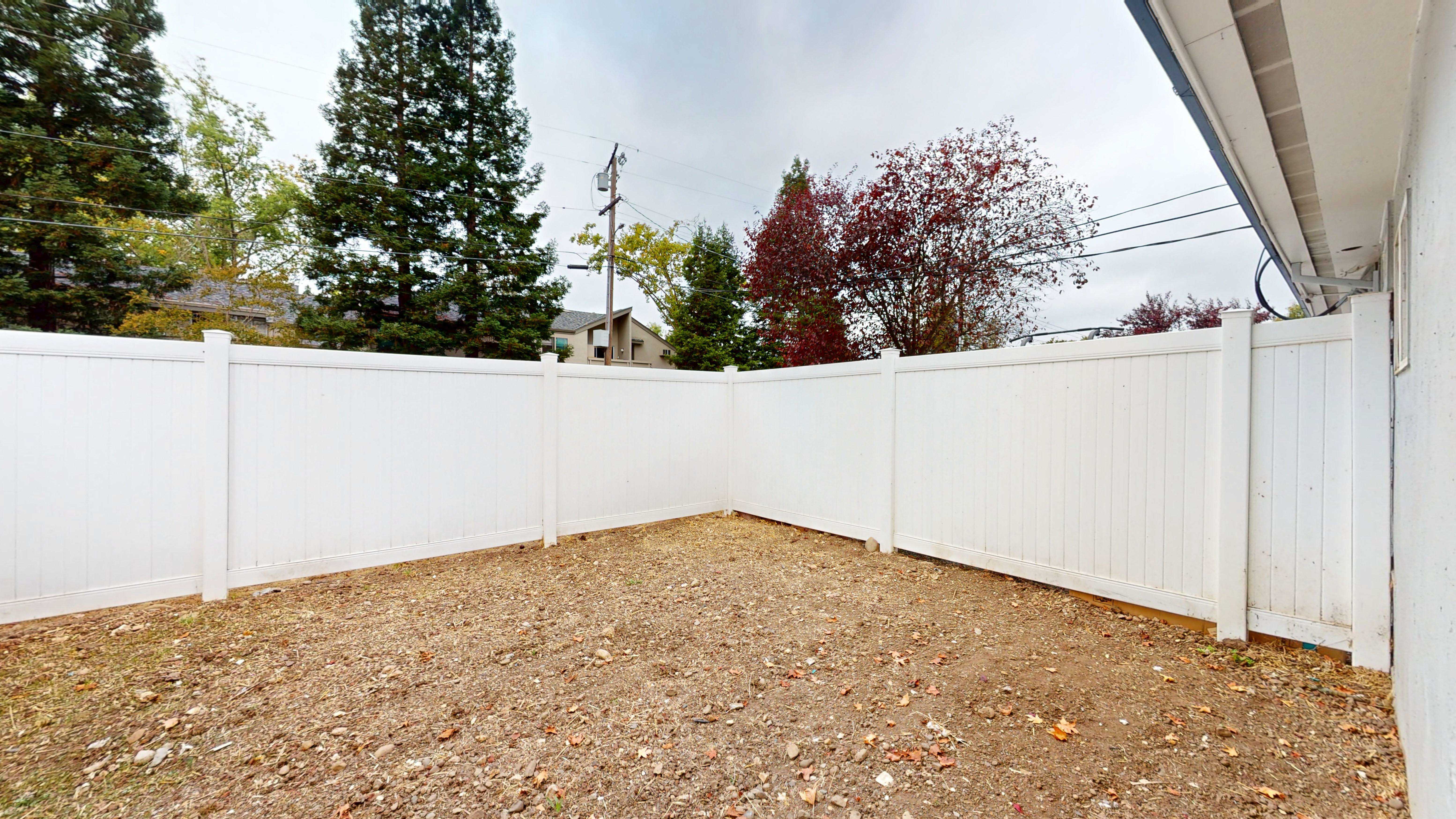 Glen Ellen Condo: 15439 Marty Dr