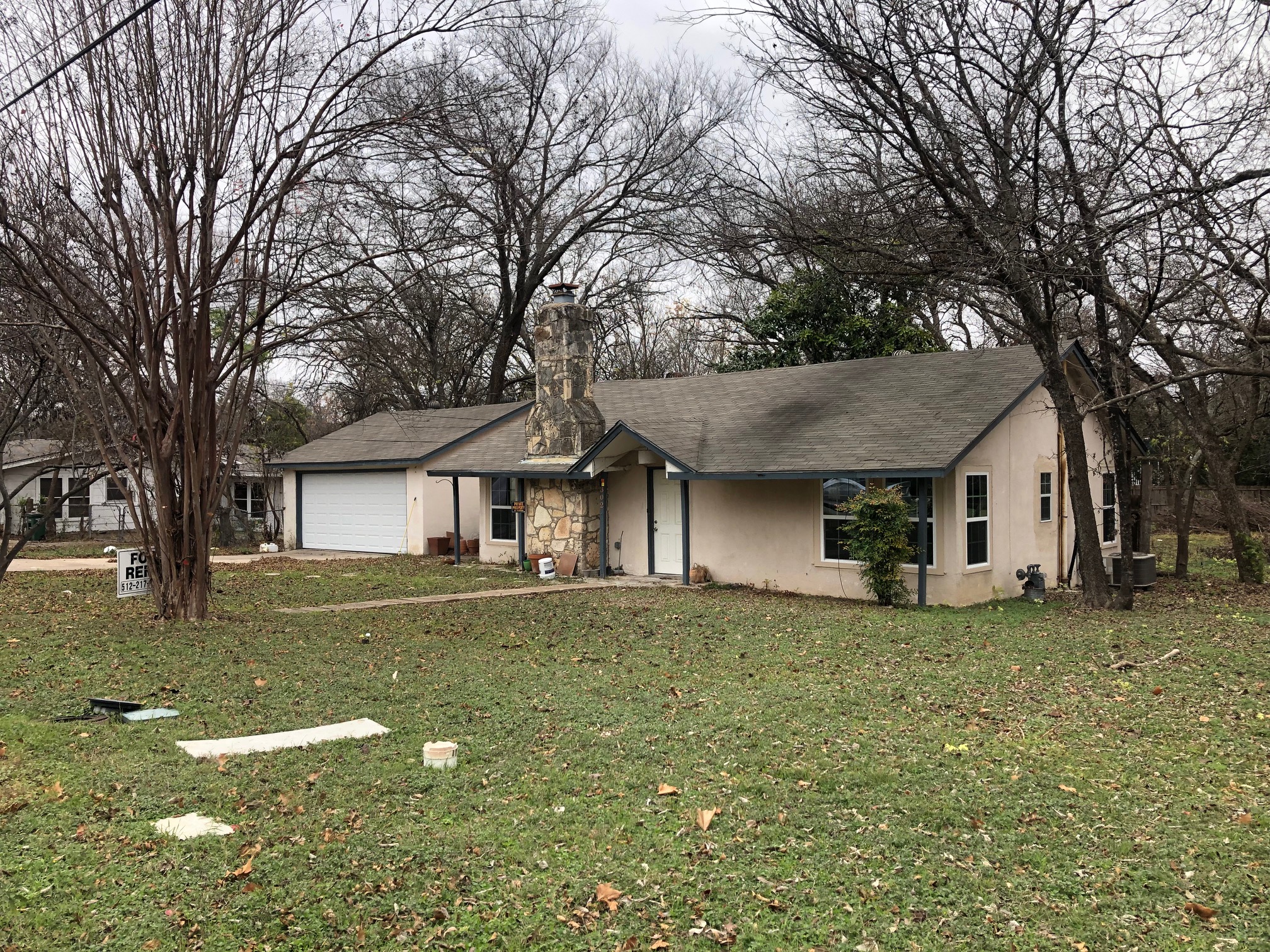 Austin House: 302 Pecan Dr