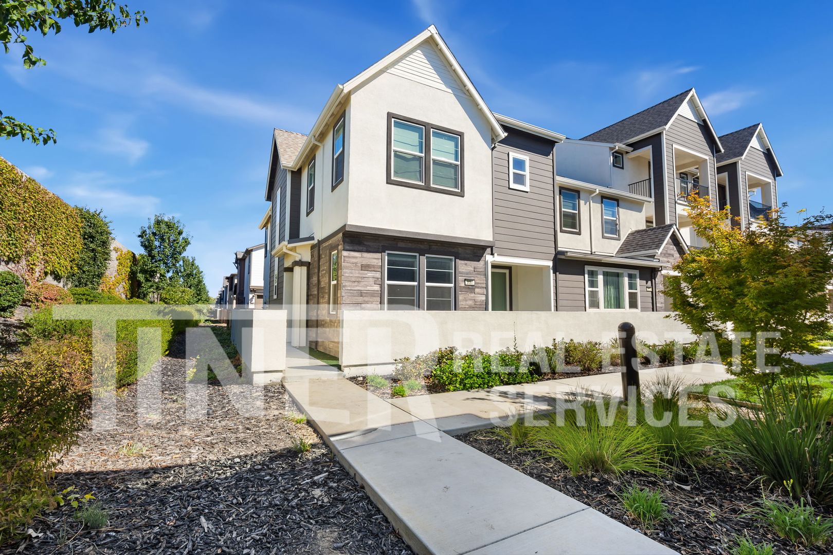 Sacramento House: 3081 Eagle Chase Walk