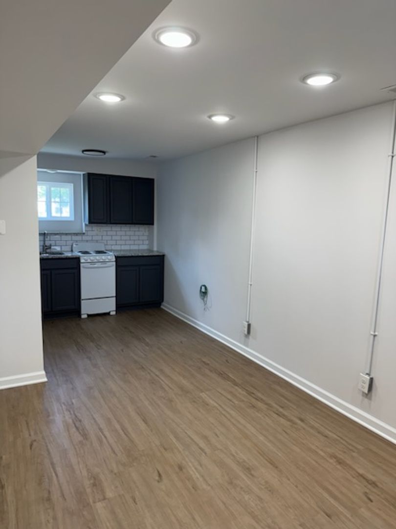 Grove City Condo: 3939 Front St