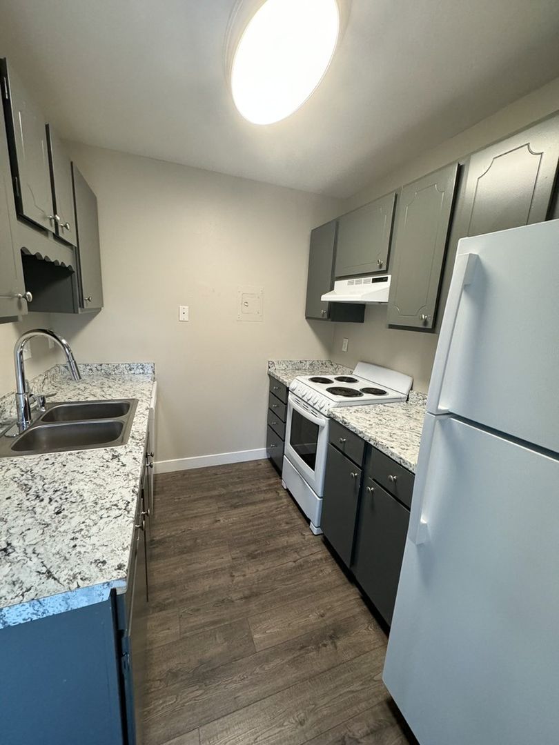 Colorado Springs Apartment: 3209 E Fountain Blvd