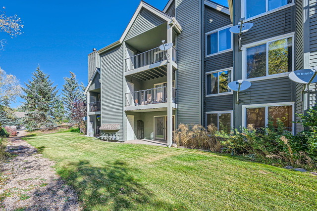 Edwards Townhome: 34999 U.S. 6