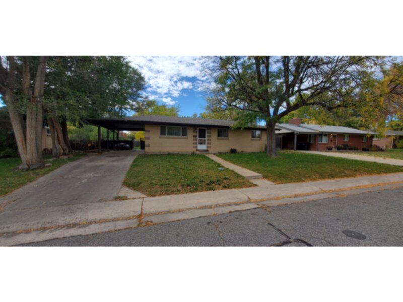 Arvada House: 6113 Holland Street