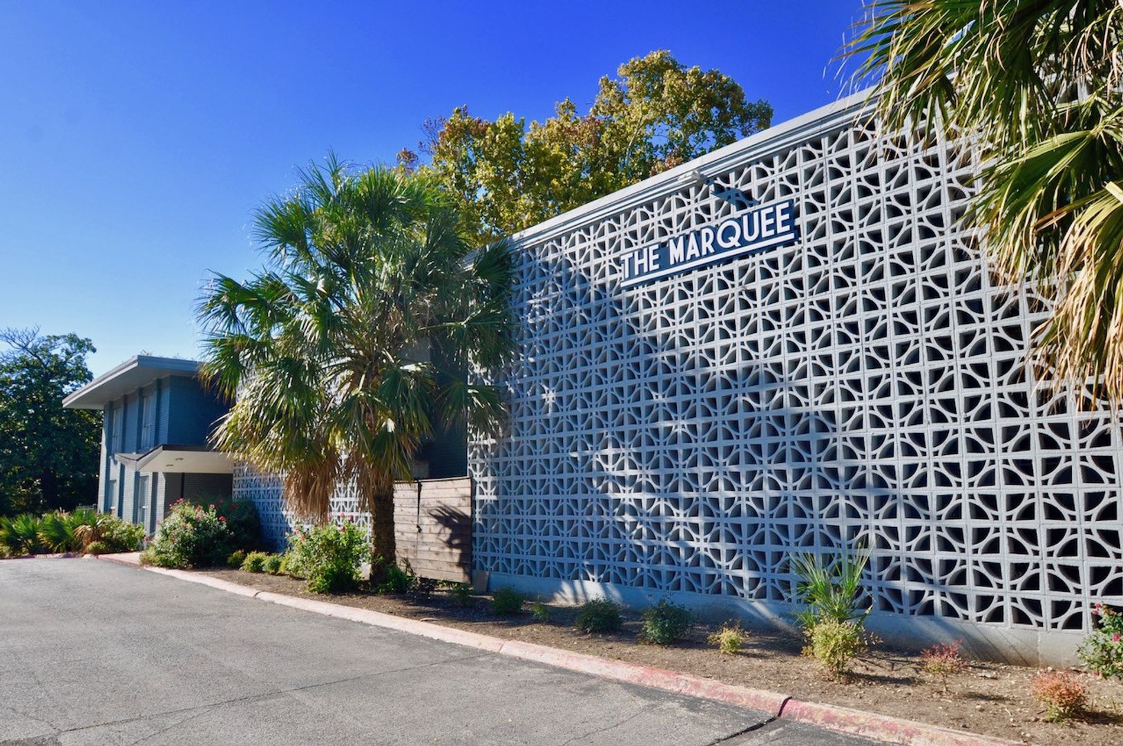 Dallas Apartment: 5515 Gaston Ave