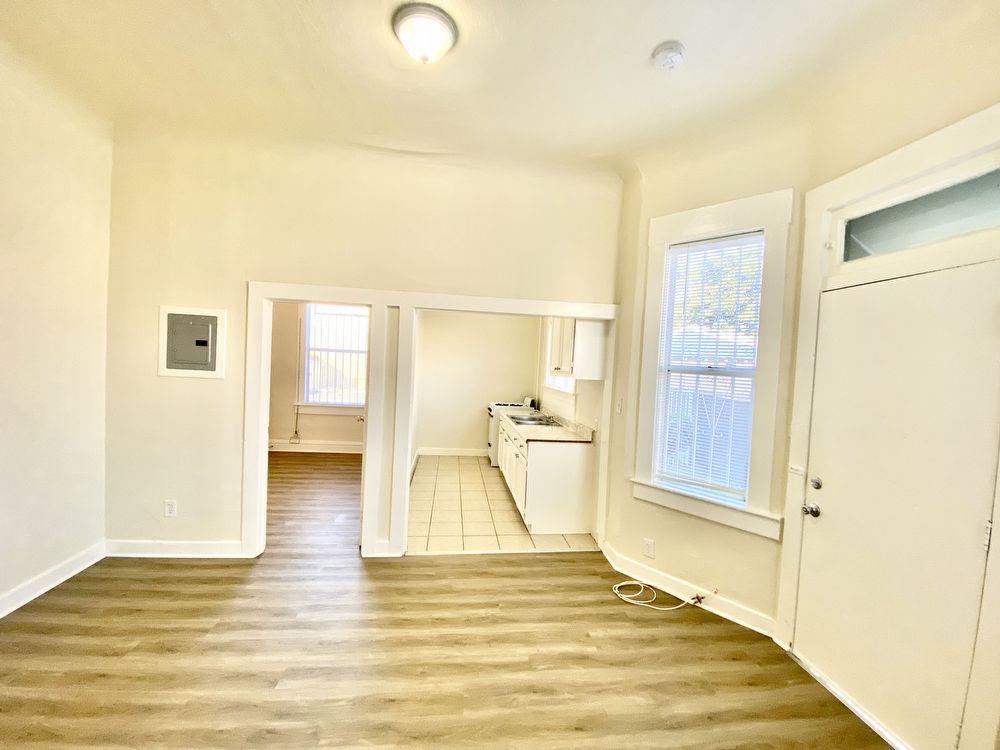 Long Beach Condo: 125 E 20th Street