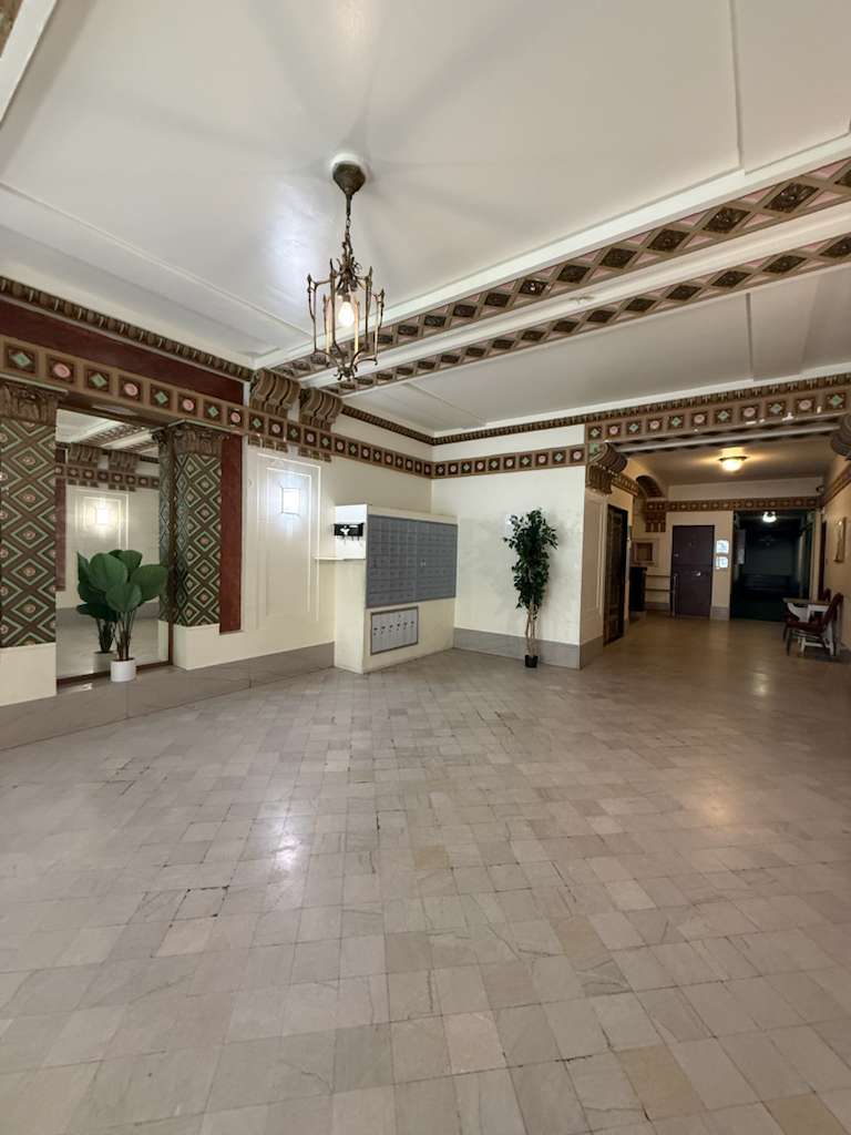 San Francisco Condo: 422 Ellis St