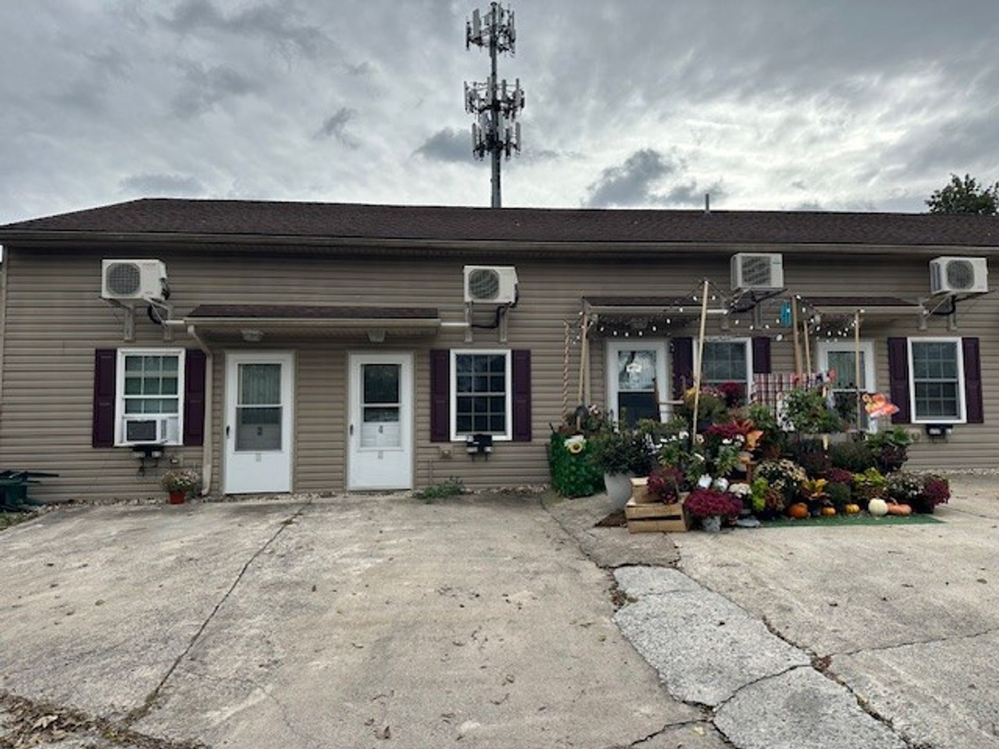 Harrisburg Condo: 3720 Walnut St - (A4)