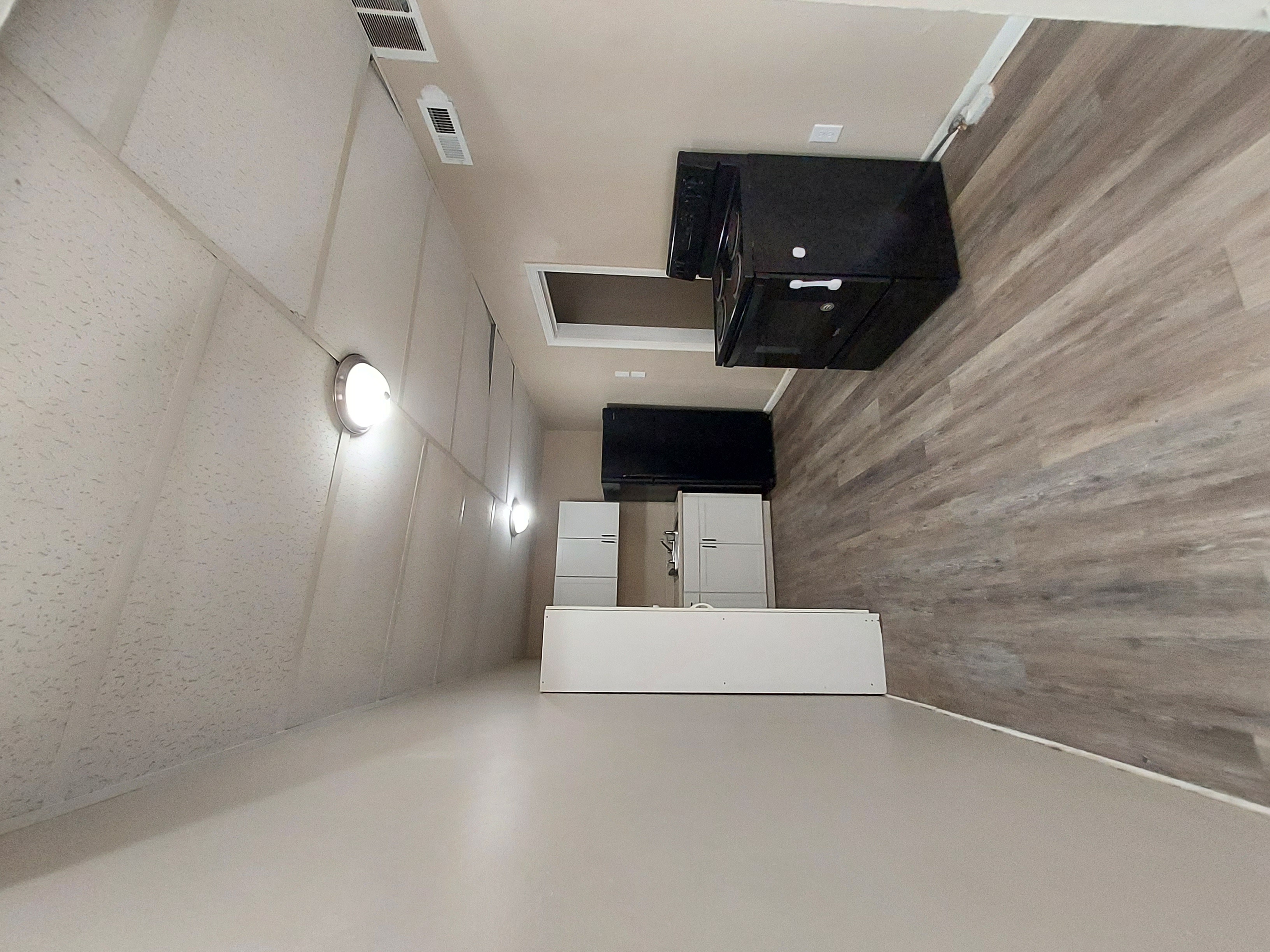 Mount Vernon Condo: 401 N. Mulberry St.