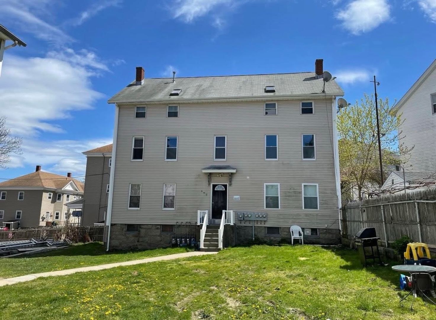 Fall River Condo: 692 Plymouth Ave