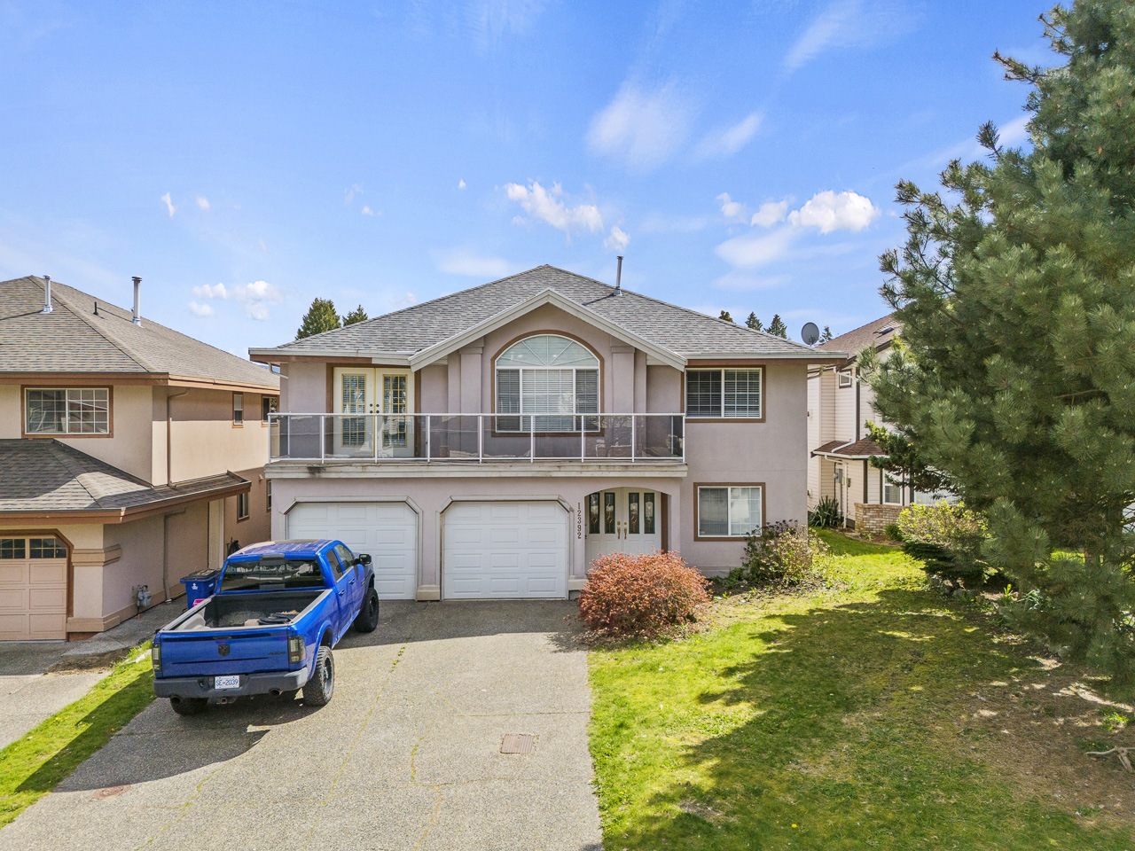 Maple Ridge House: 12392 221 St