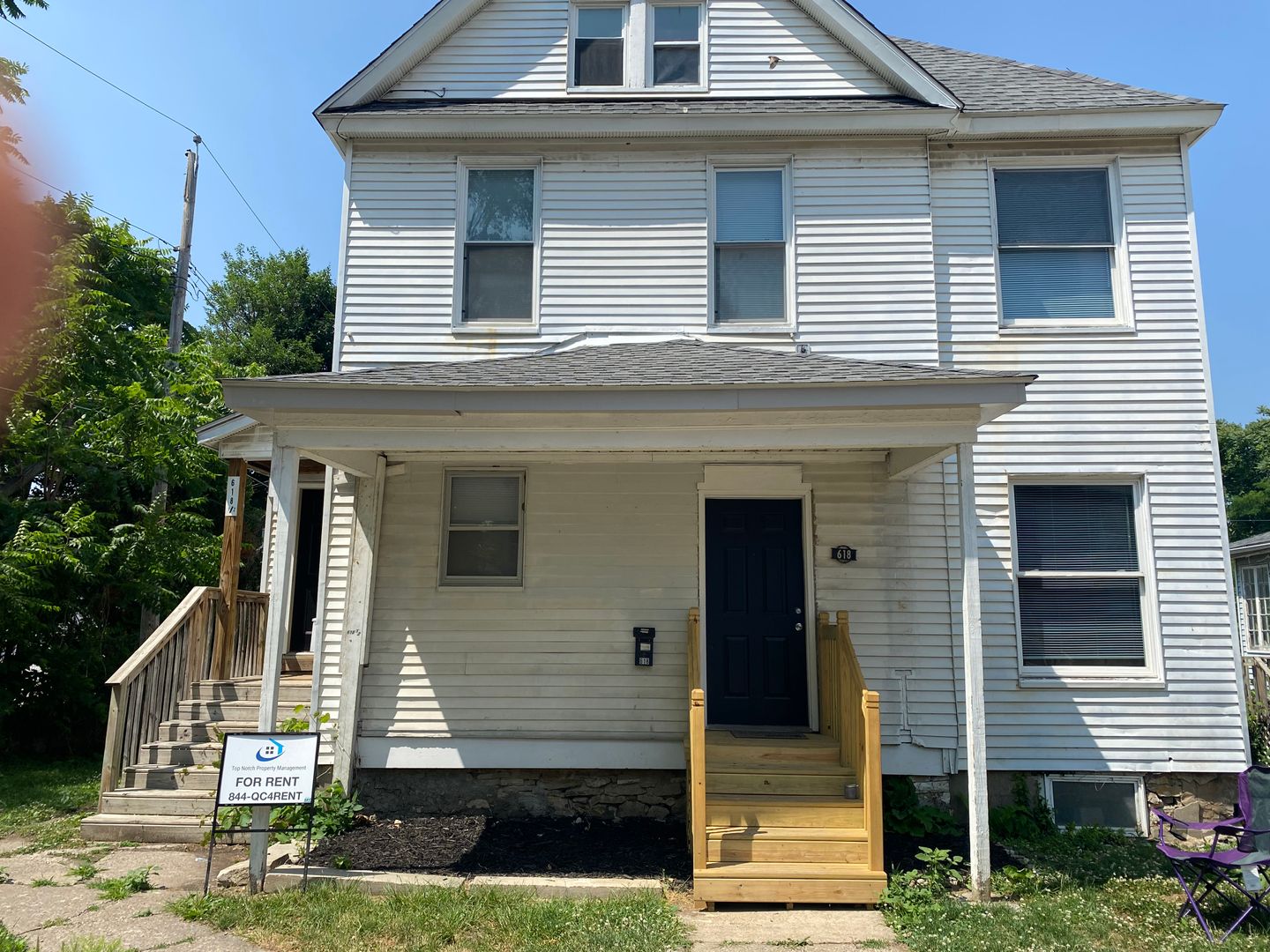 Davenport Condo: 618 Douglas Ct