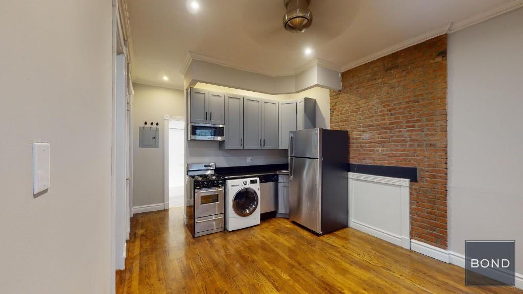 New York Condo: 68 Clinton Street