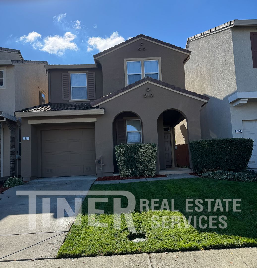 West Sacramento House: 2371 Snowberry Cir.