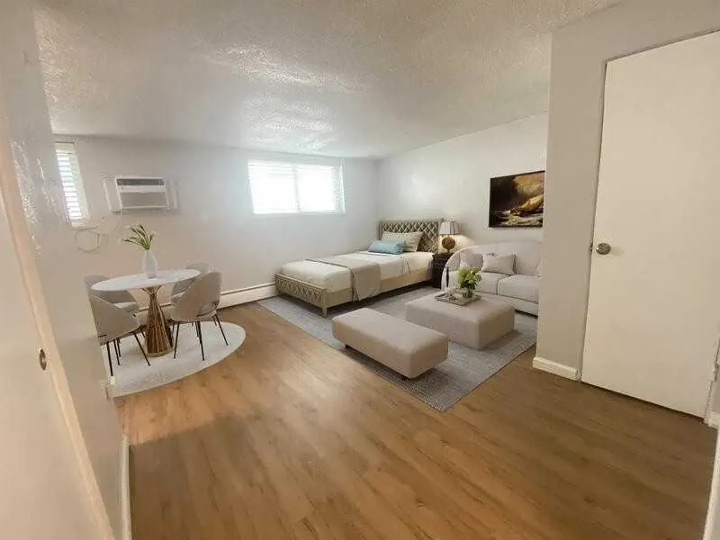 Aurora Apartment: 1400 Moline St