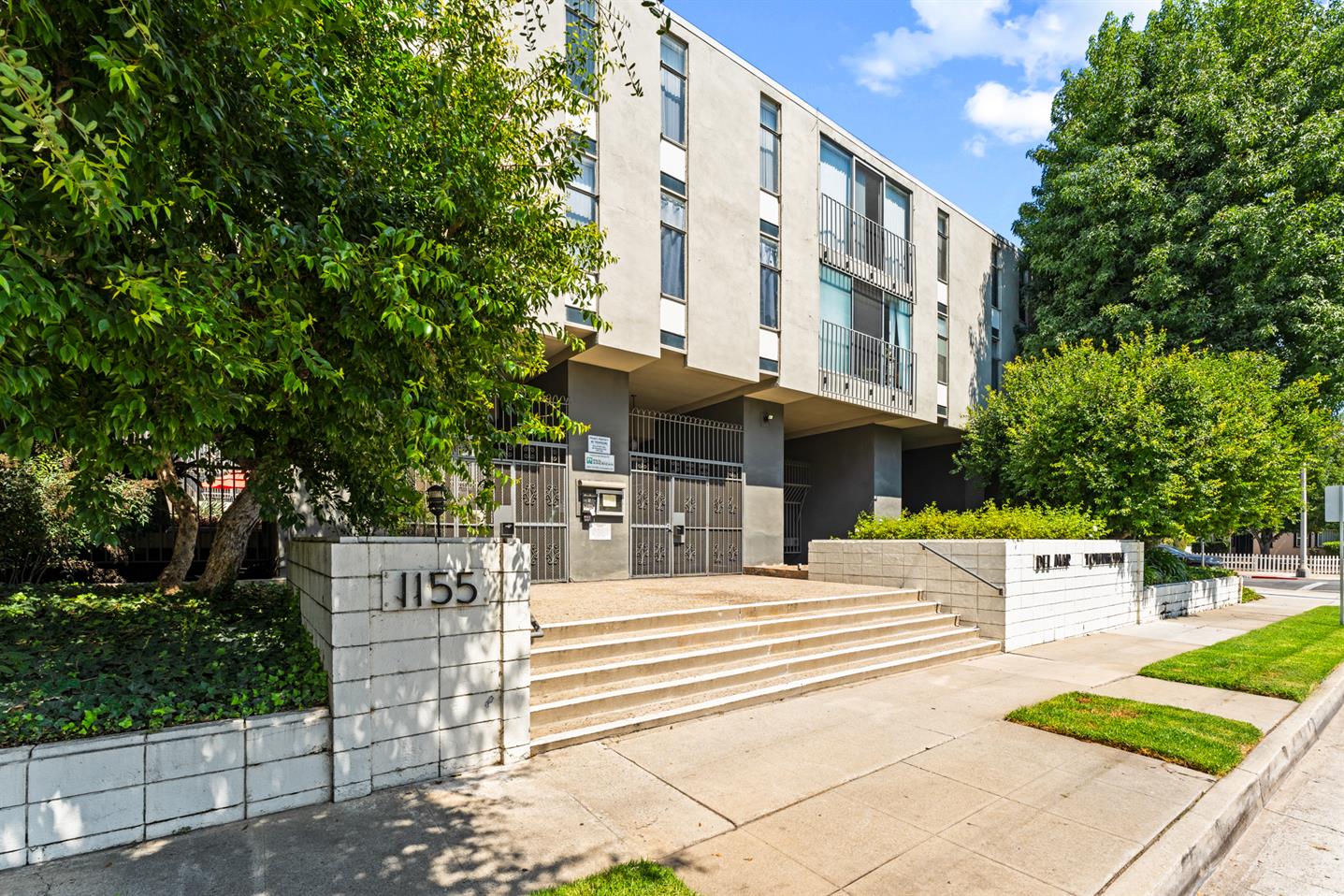 Pasadena Apartment: 1155 E. Del Mar Blvd.