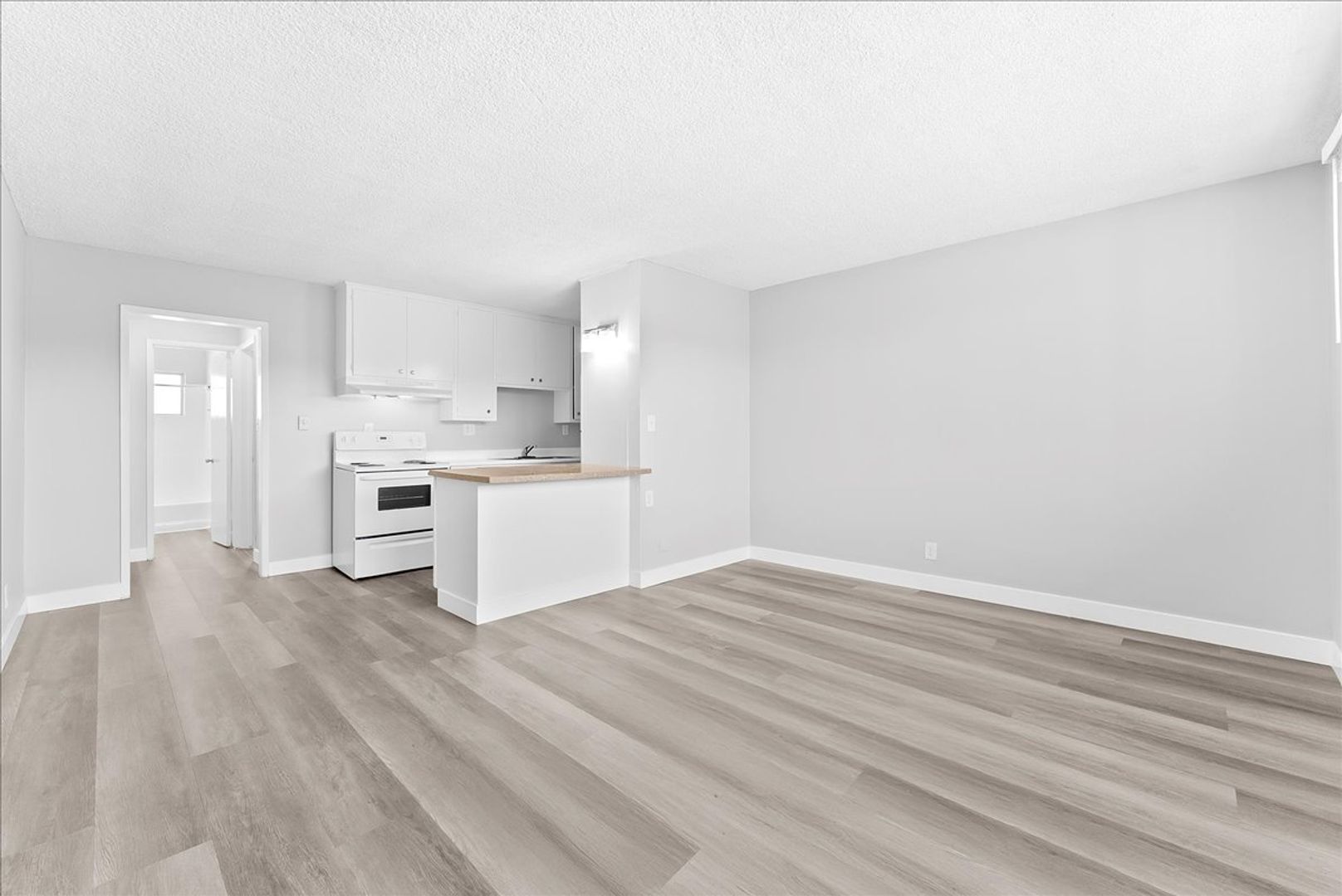 Long Beach Condo: 1626 Pine Ave