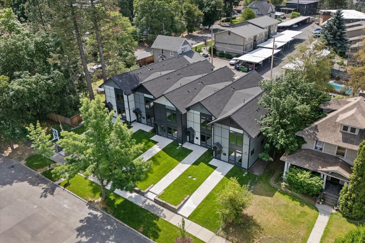 Spokane Townhome: 2007 W 9th Ave