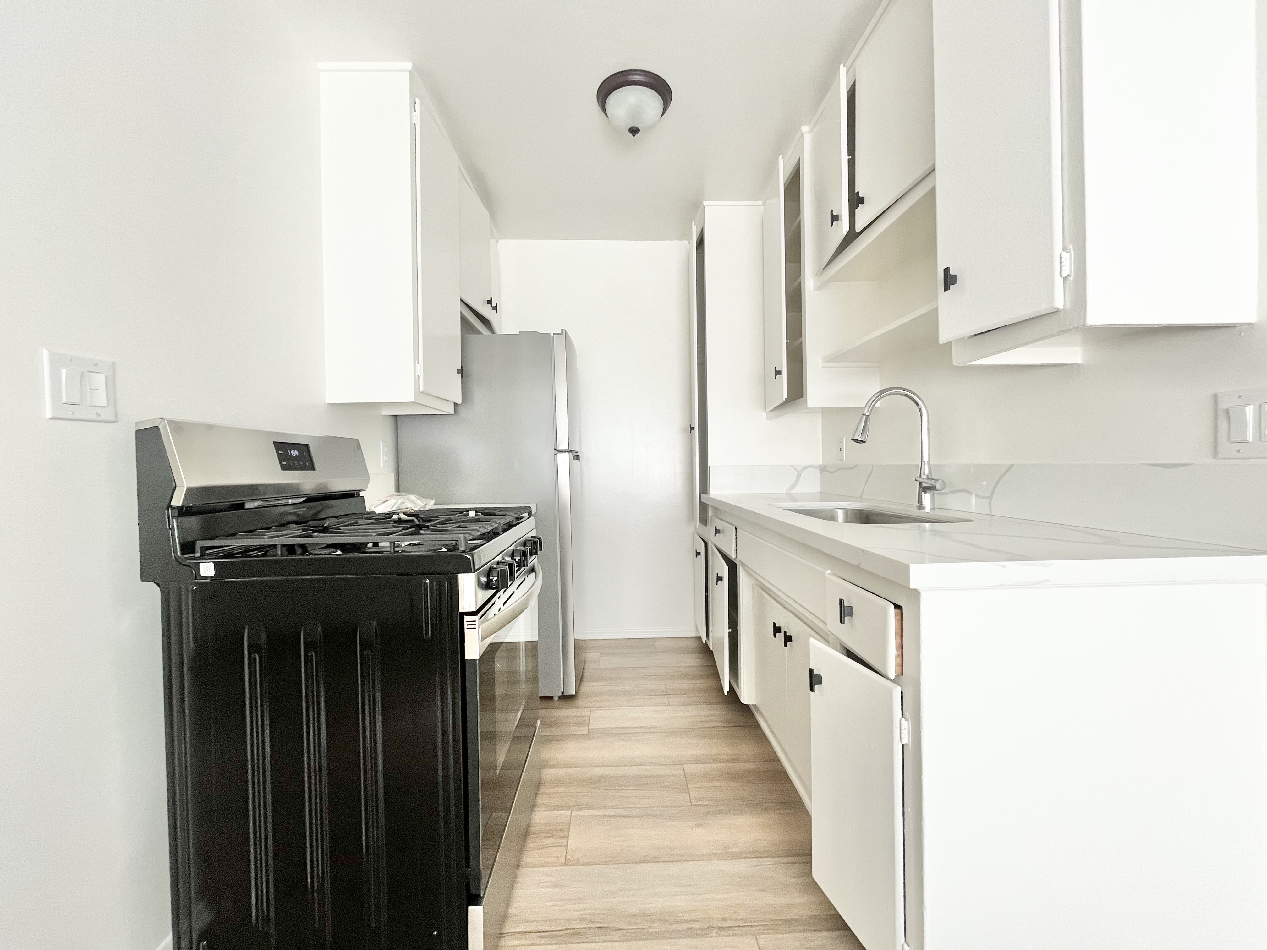 Los Angeles Condo: 1507 3rd Ave