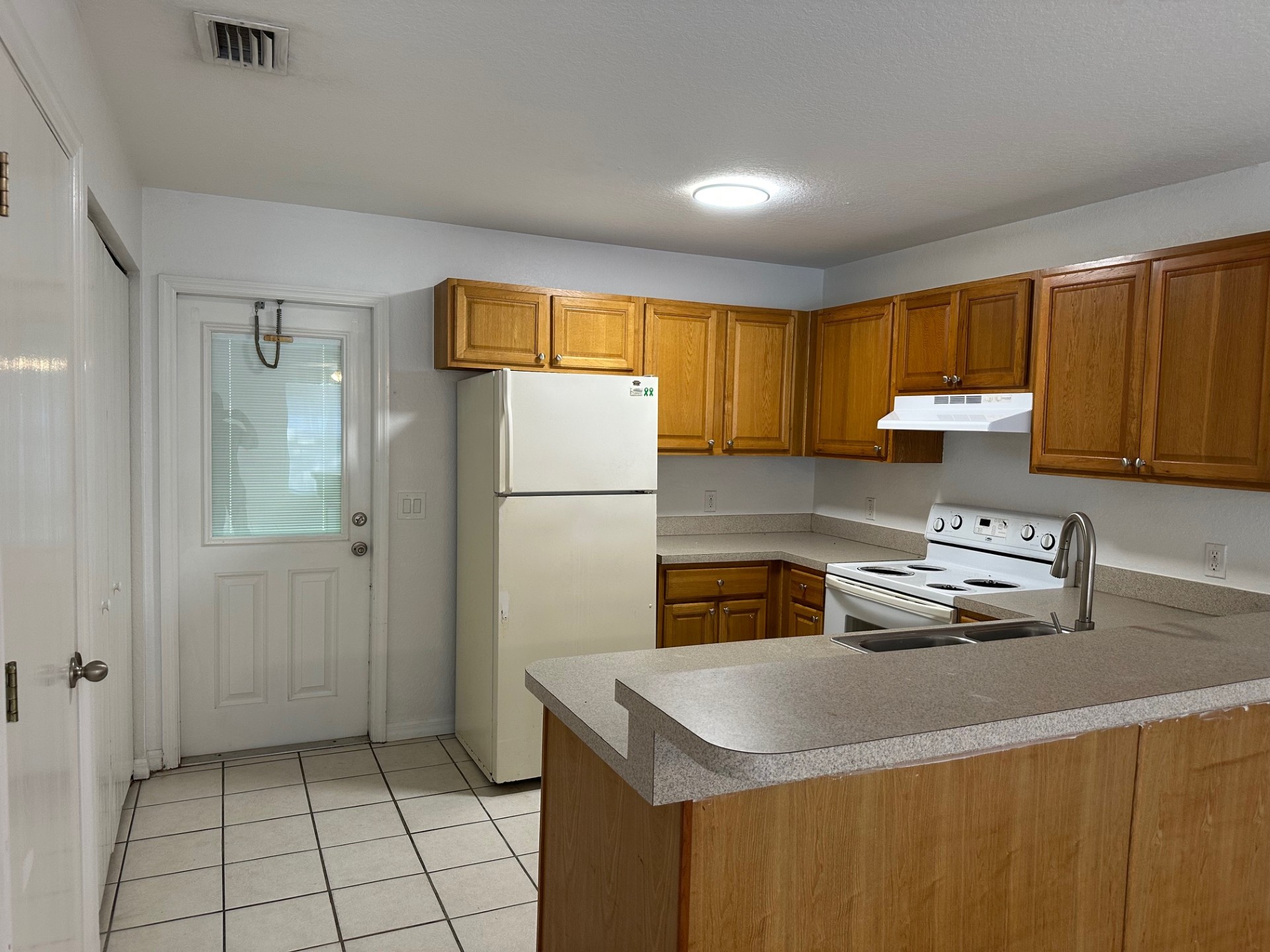 Belleview Apartment: 11322 S E 55th Ave Rd