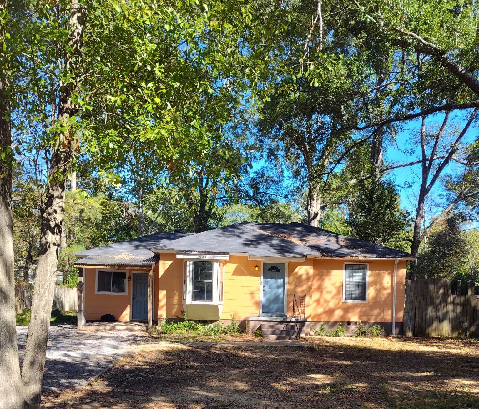 Jackson House: 624 Avalon Dr