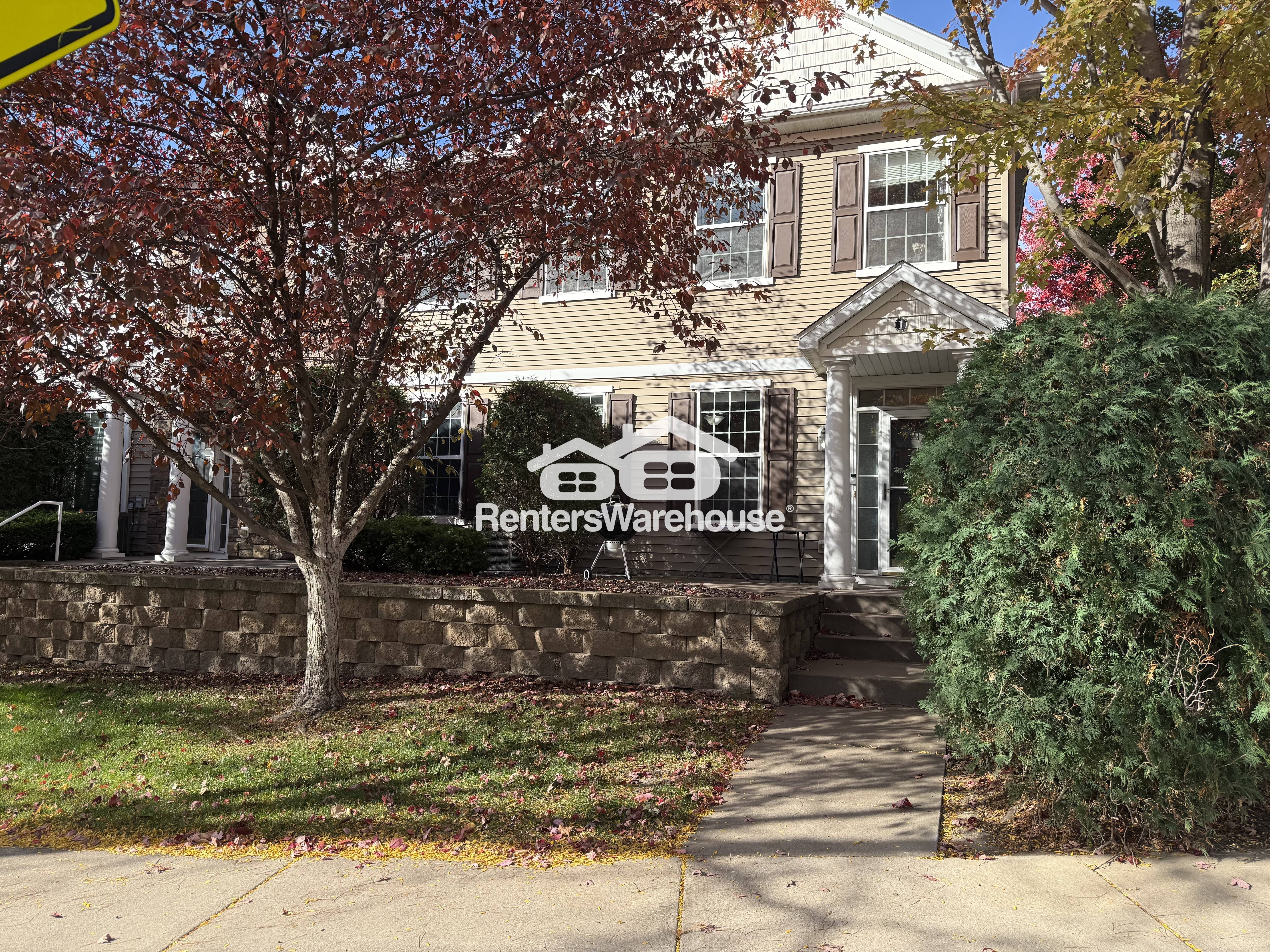 Maplewood Townhome: 3029 Hemingway Trl N Unit