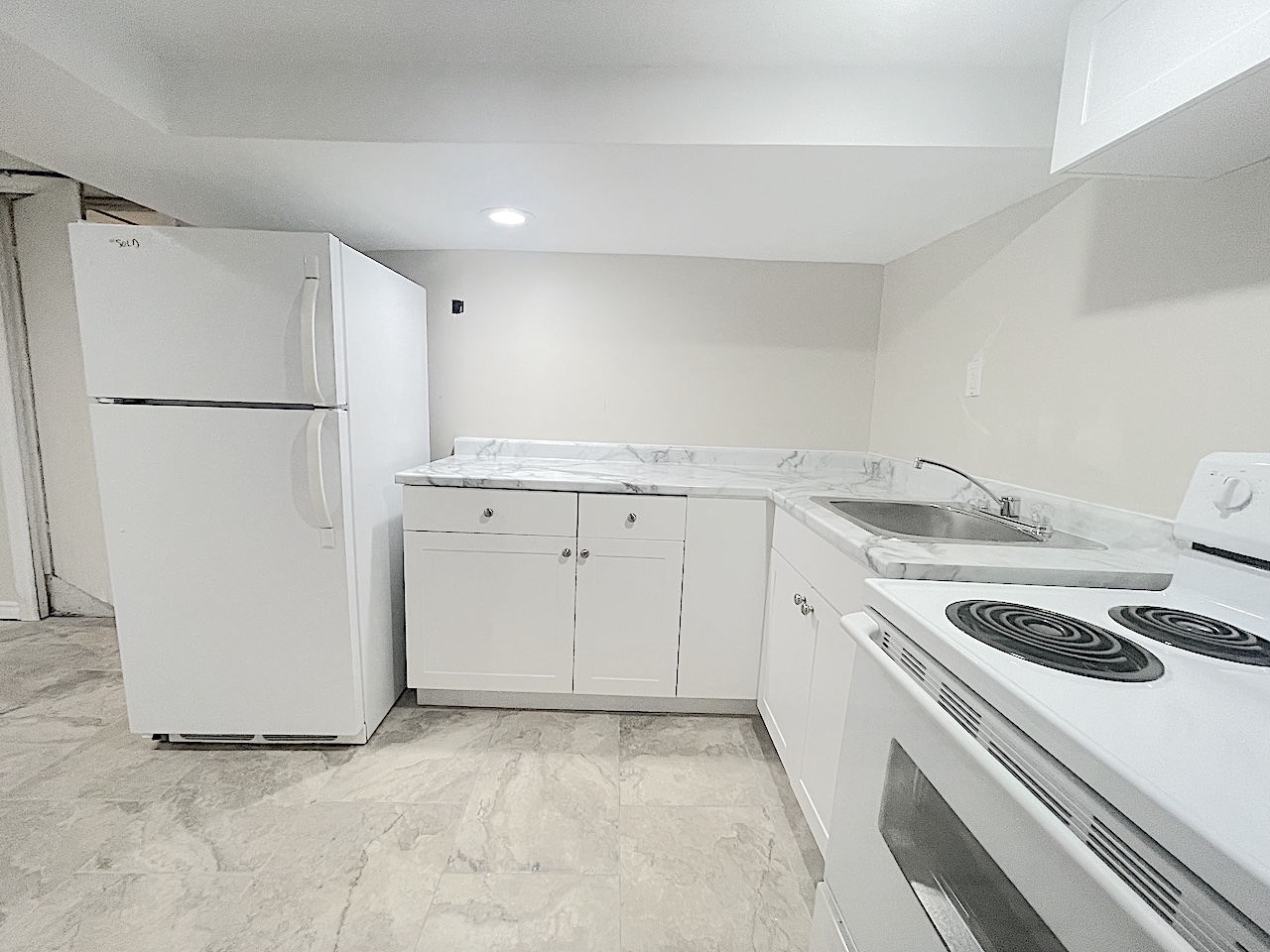 Windsor Condo: 761 Cataraqui St