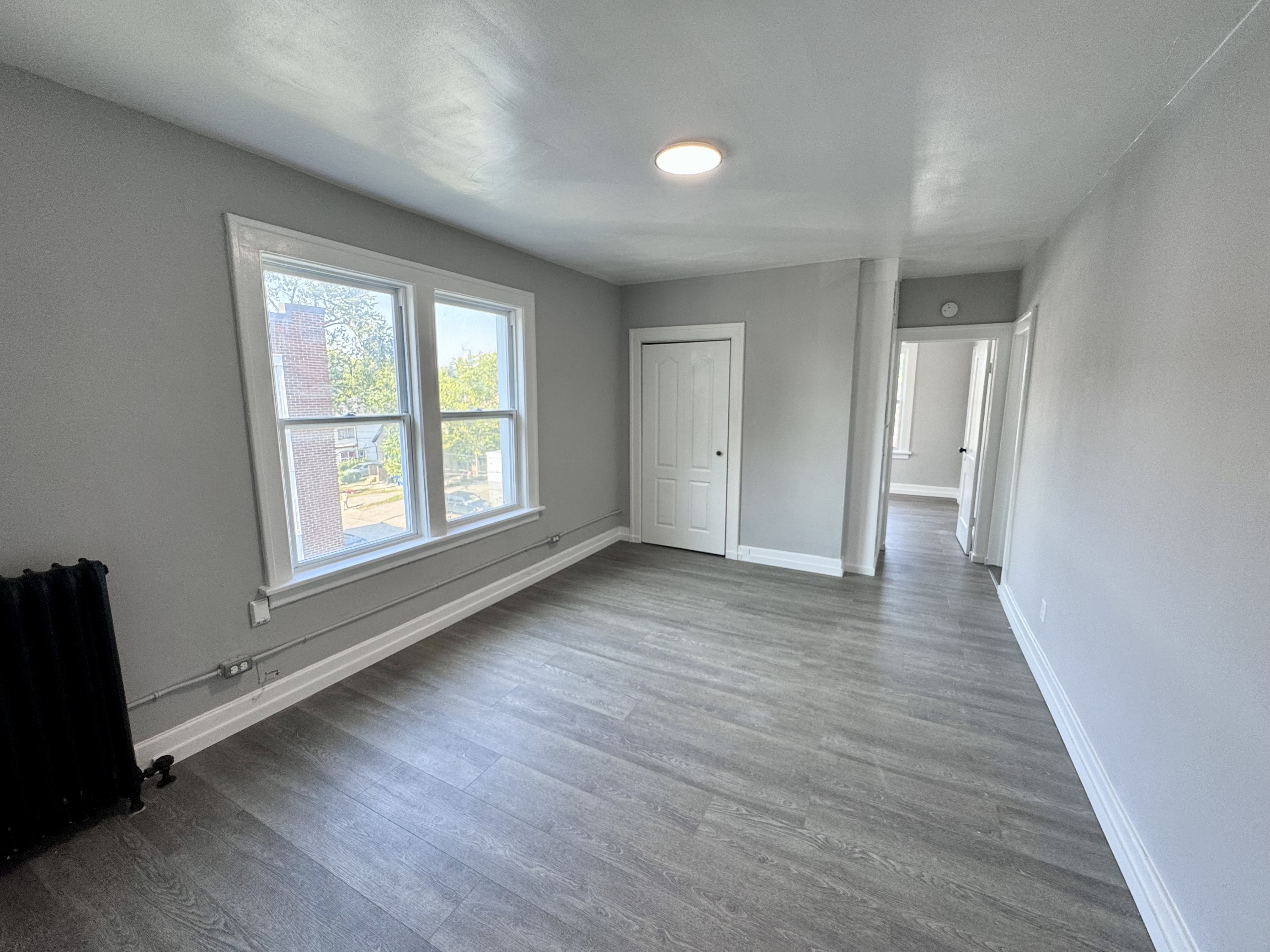 Windsor Condo: 1518 University Ave W