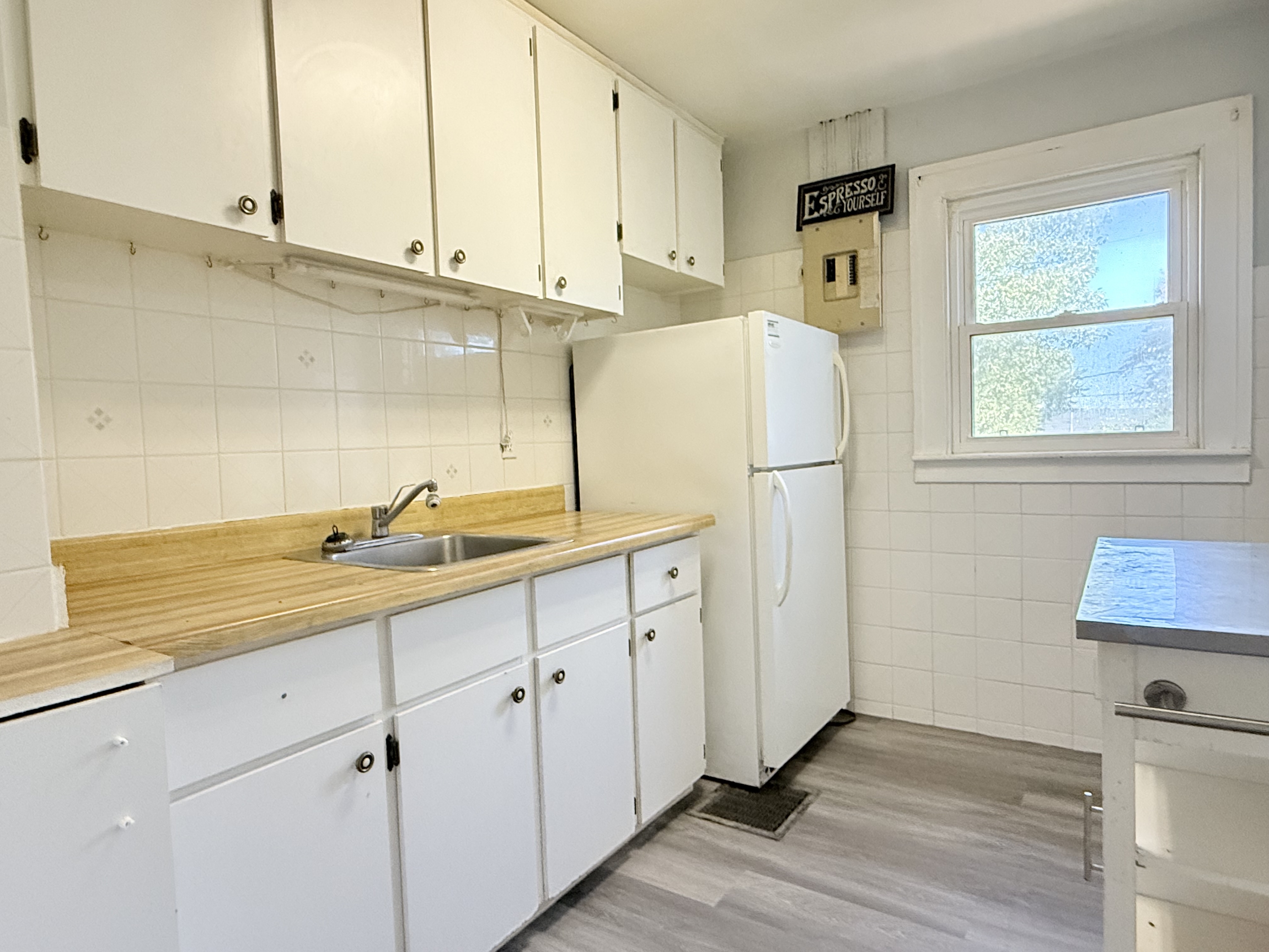 Windsor Condo: 1650 Goyeau St