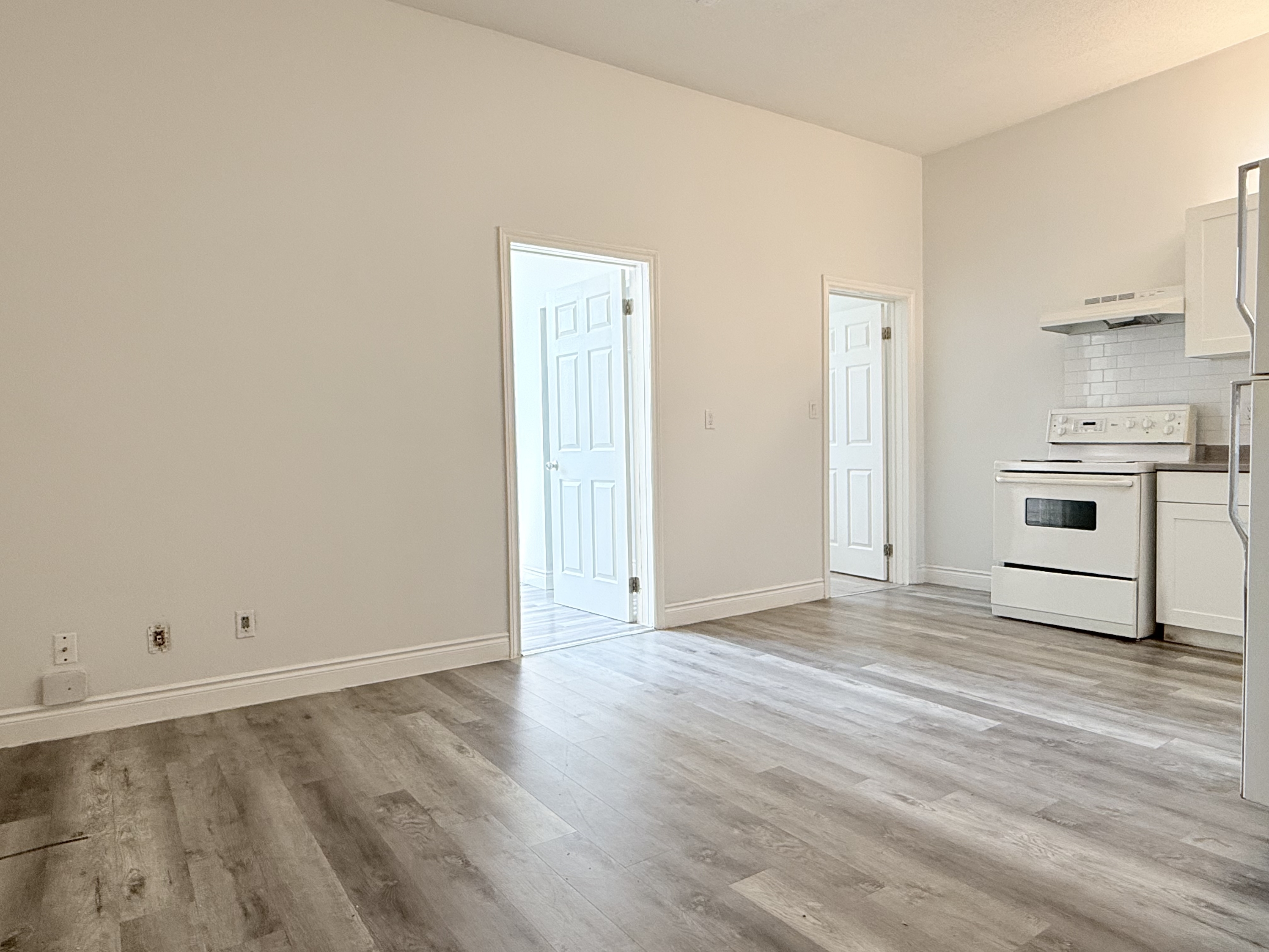 Windsor Condo: 1188 Wyandotte St E