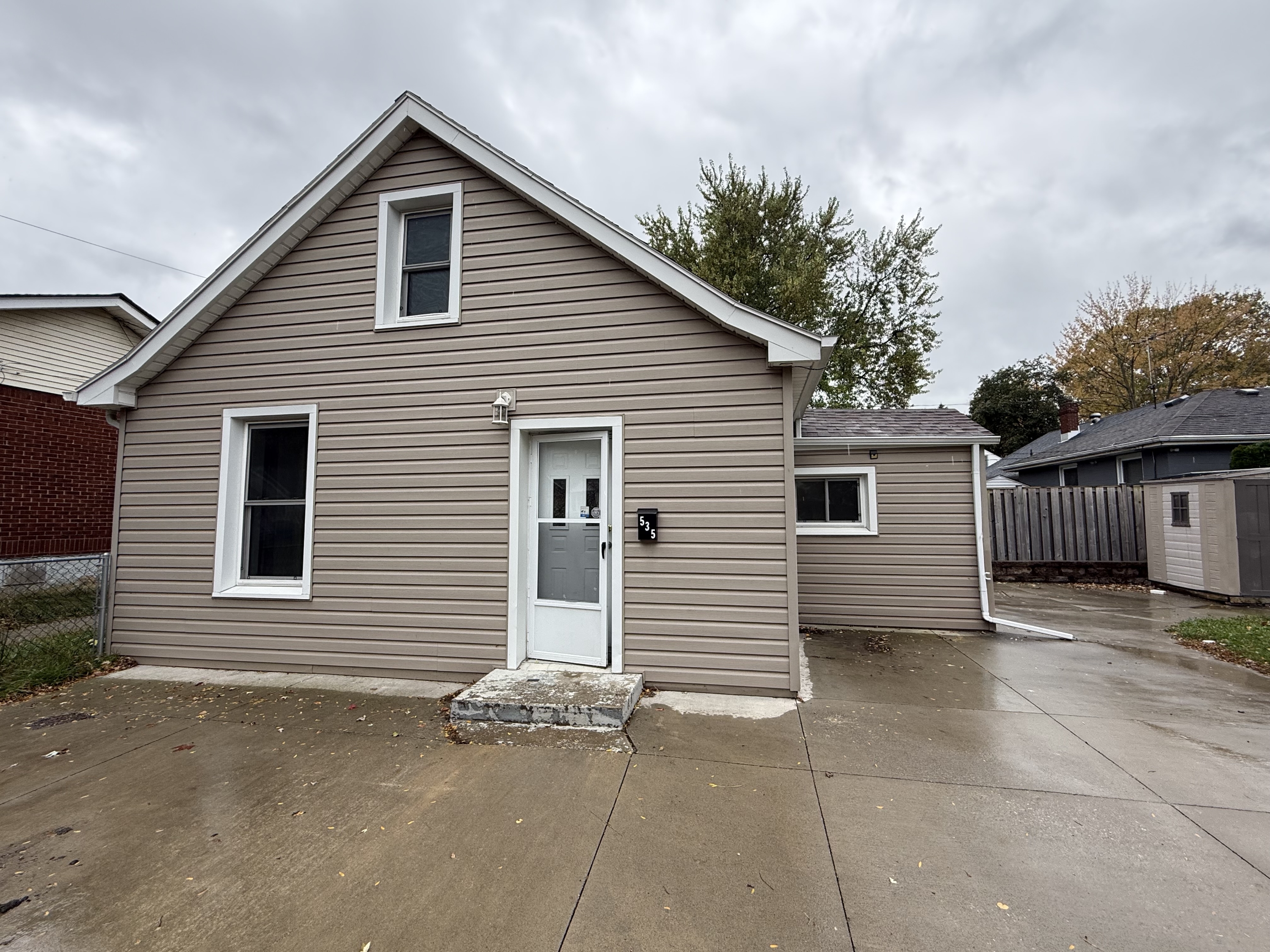 Windsor House: 535 South St