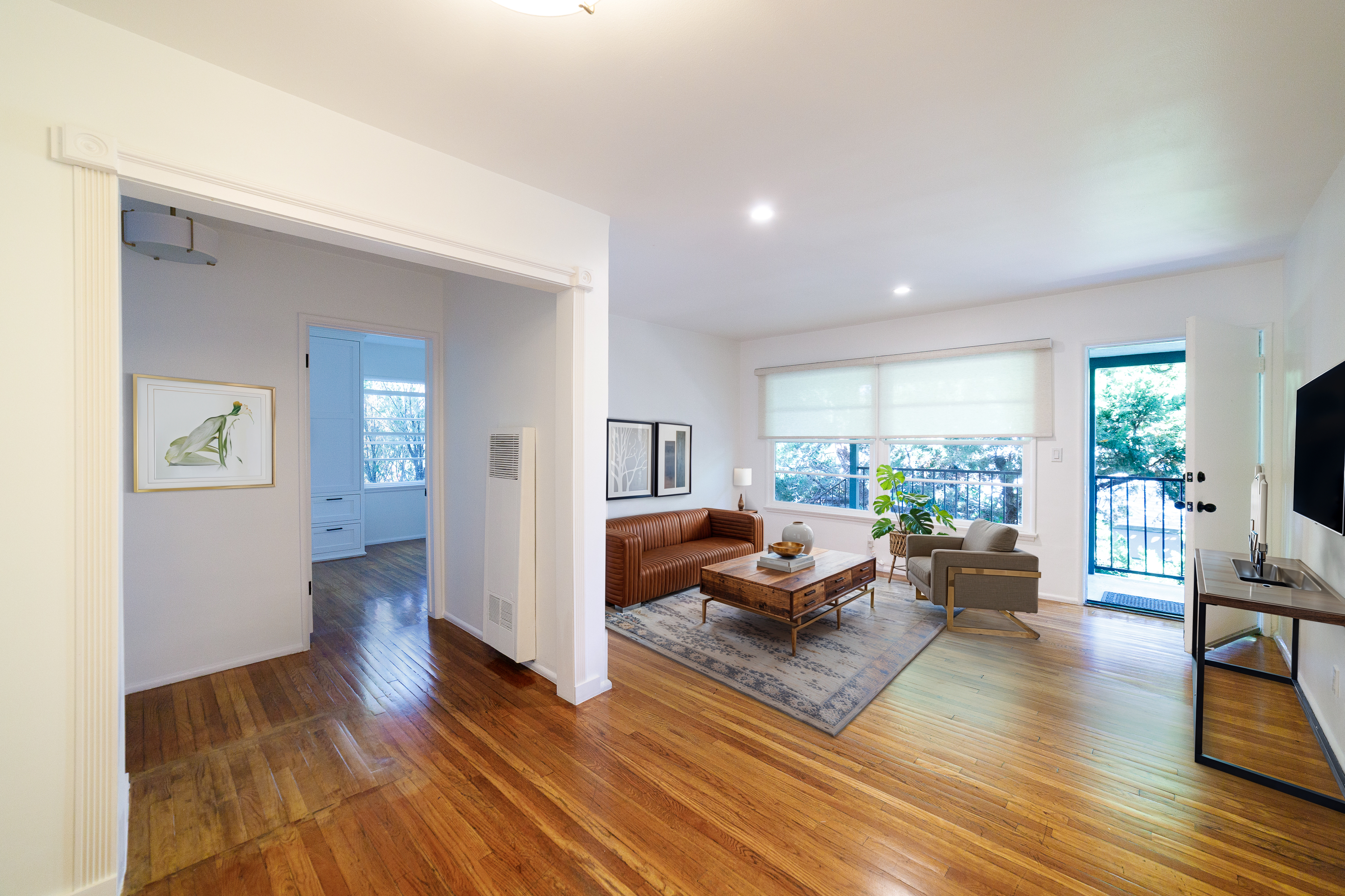 Valley VIllage Condo: 11638 Riverside Dr.
