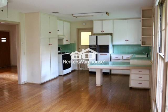 Austin House: 6603 Vine St