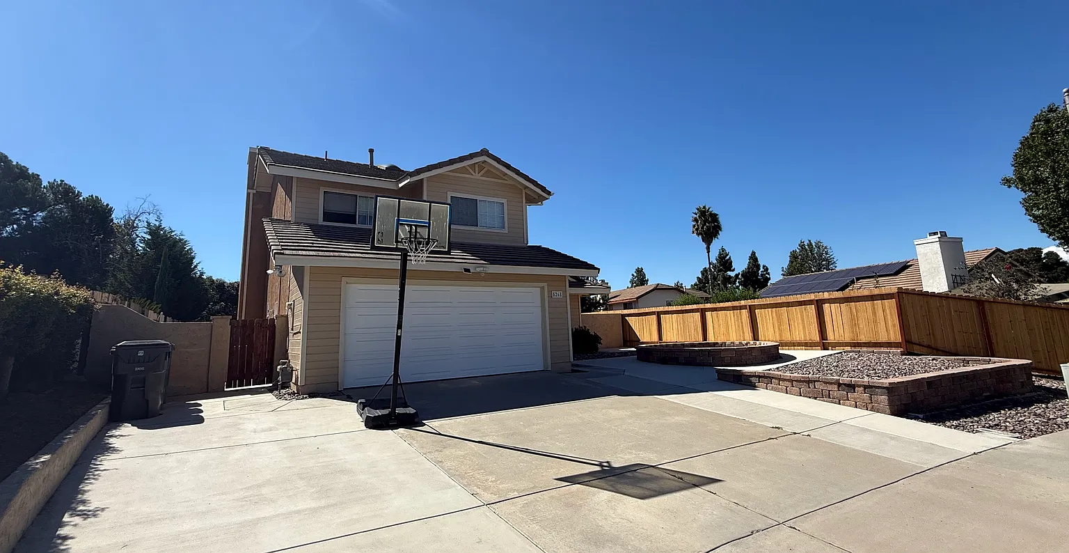 Oceanside House: 5268 Dixon Rd