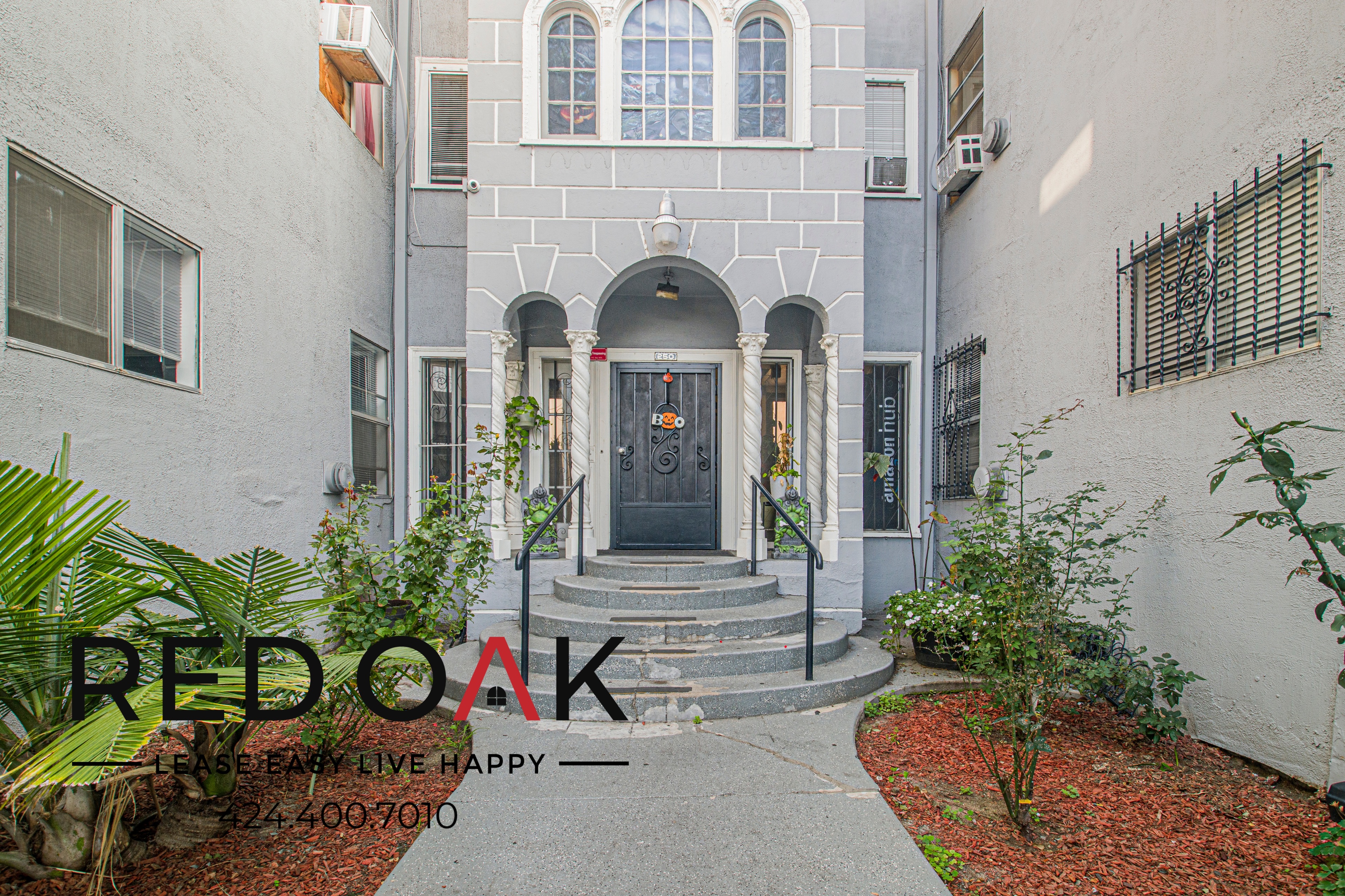 Los Angeles Condo: 250 S Loma Drive