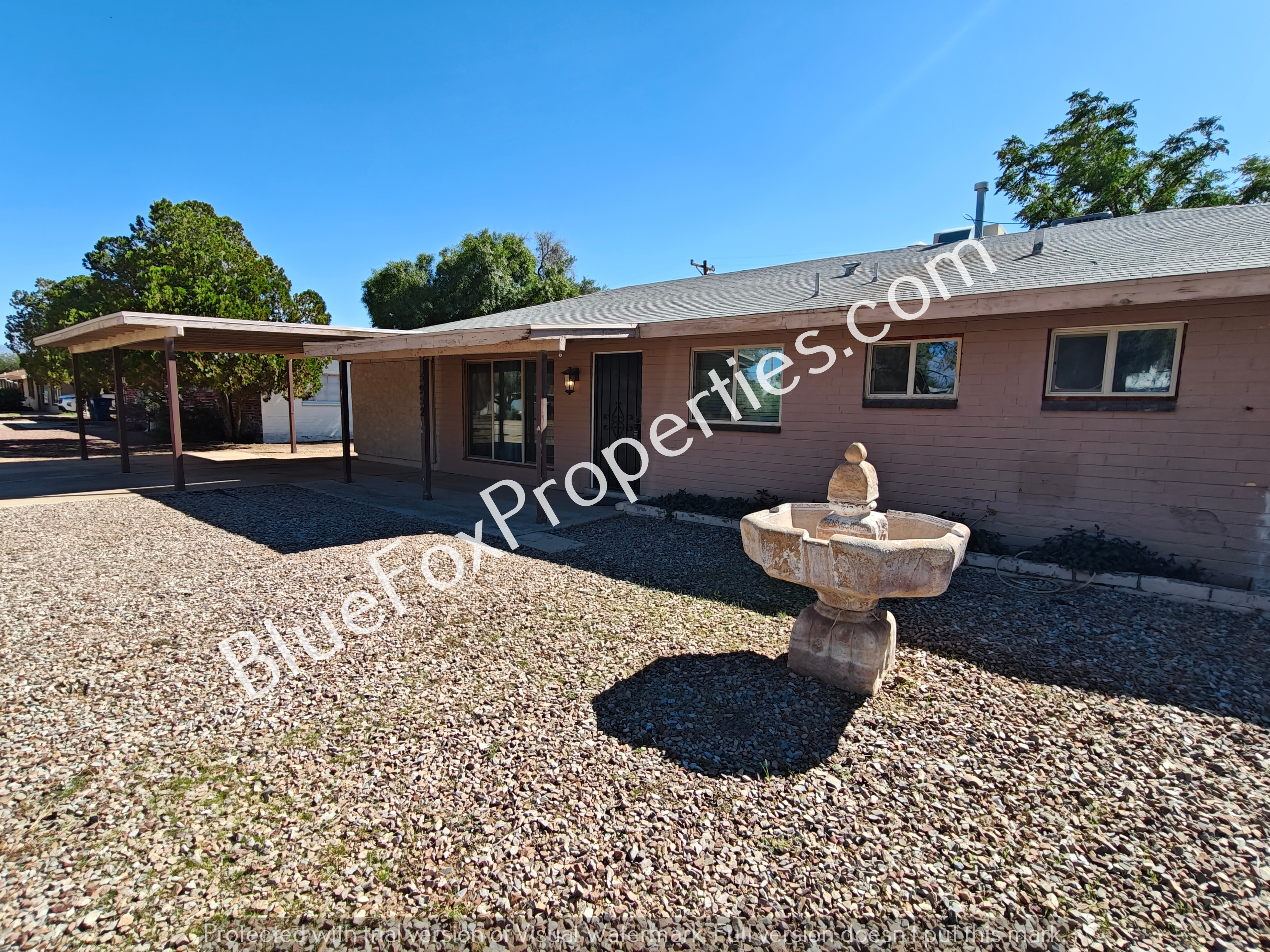 Tucson House: 5952 E 25th St