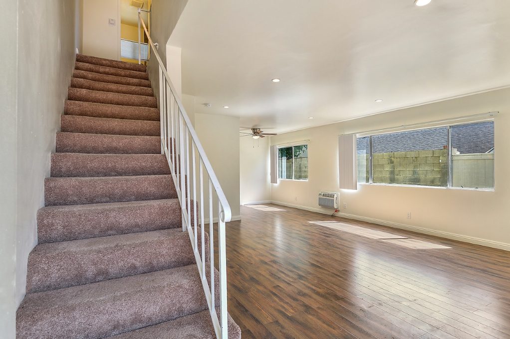 Van Nuys Condo: 14039 Archwood St