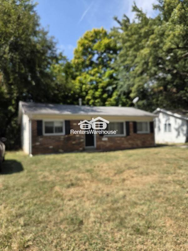 St Louis House: 10321 Earl Drive