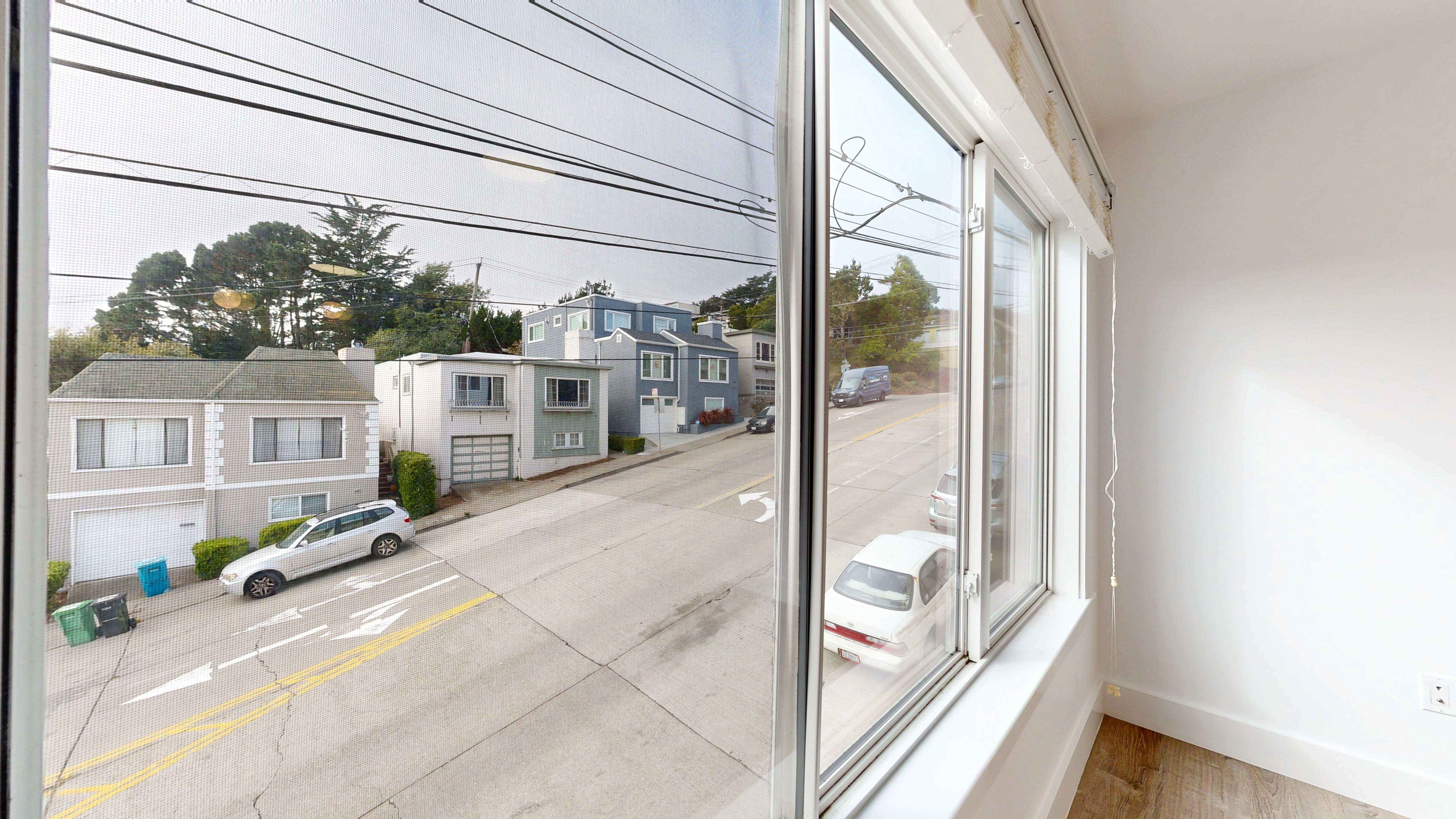 San Francisco Condo: 975 Burnett Ave