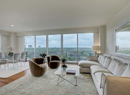 Houston Condo: 2200 Willowick
