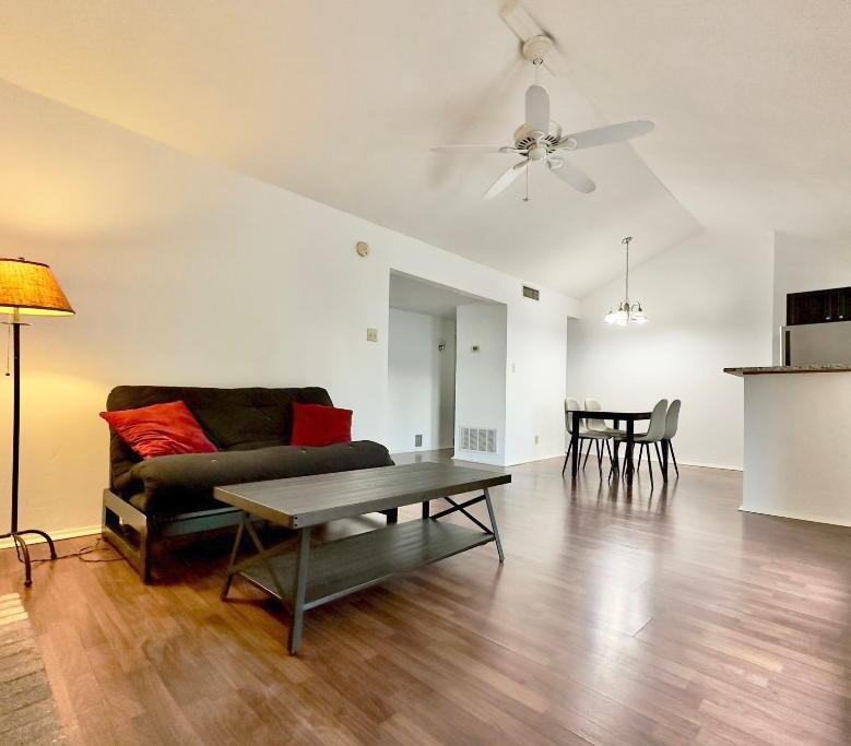 Austin Condo: 3018 S 1st St