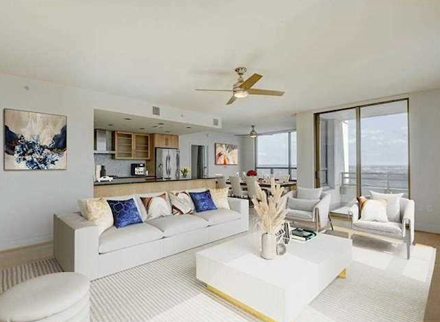 Austin Condo: 300 Bowie St