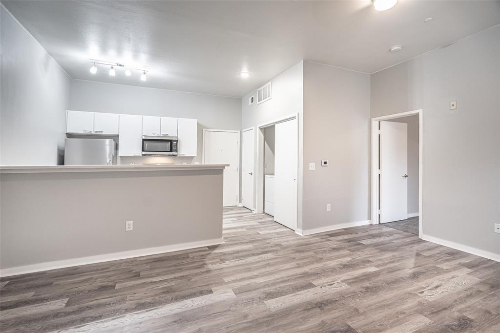 Dallas Condo: 3015 Bryan St
