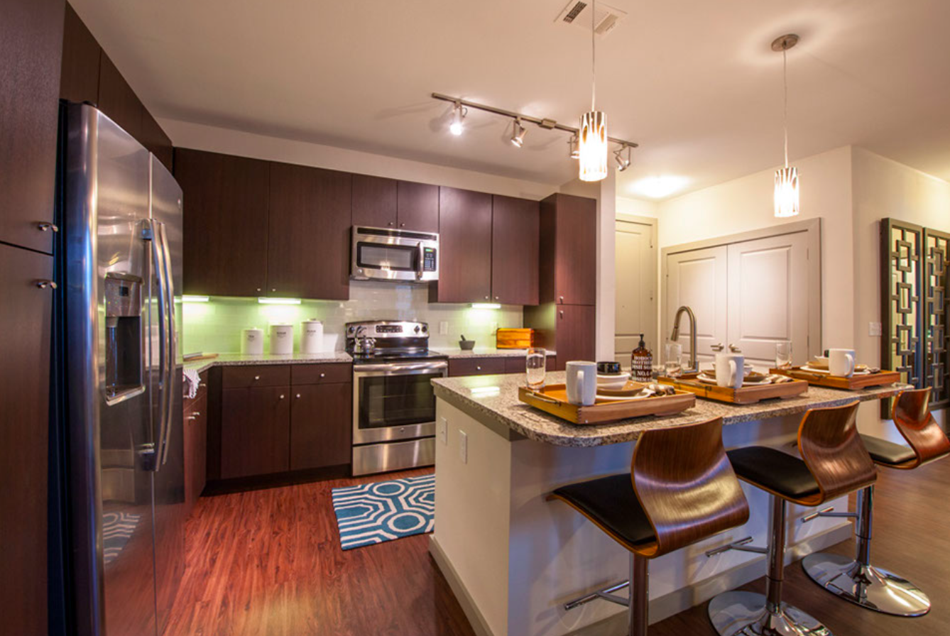 Houston Condo: 502 South Post Oak