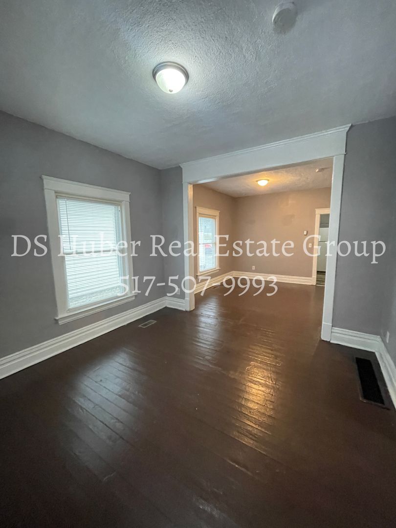 Lansing Condo: 511 S Hosmer St