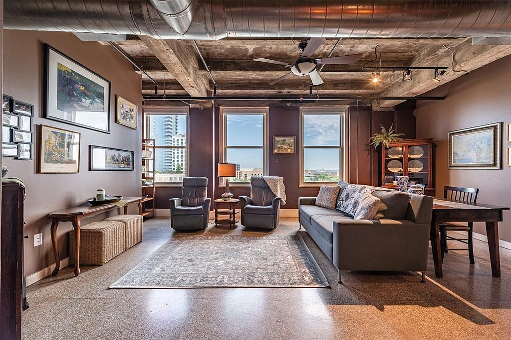 Fort Worth Condo: 221 W. Lancaster
