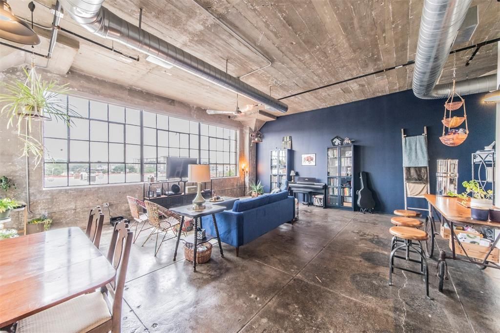 Fort Worth Condo: 120 Saint Louis Ave