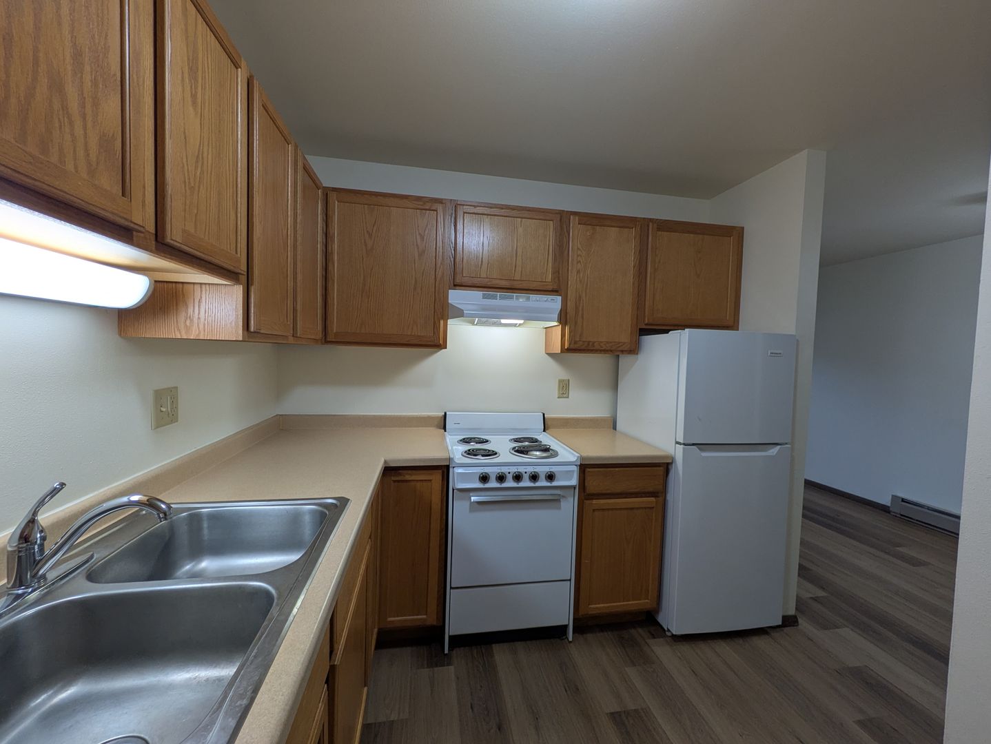 Sun Prairie Apartment: 617 Chase Blvd
